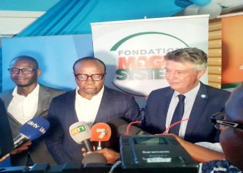 Salif Traoré, dit A’Salfo, porte-parole de la fondation Magic System, l’UNICEF et le ministère de la Femme, de la Famille et de l’Enfant, ont conjointement animé une conférence de presse le jeudi 3 novembre 2022