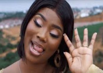 Le tube « C’est la même phase » de Roseline Layo enregistre 5 millions de vues sur YouTube