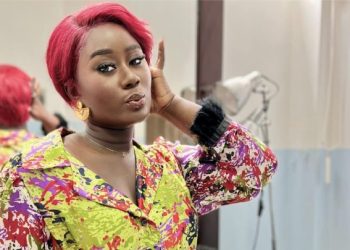 L’écrivain et journaliste franco-ivoirien Serge Bilé a donné plus de détails sur son projet avec la star Eunice Zunon le jeudi 10 novembre 2022 sur sa page Facebook