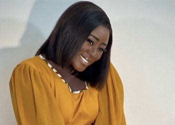 L’écrivain et journaliste franco-ivoirien Serge Bilé a donné plus de détails sur son projet avec la star Eunice Zunon le jeudi 10 novembre 2022 sur sa page Facebook