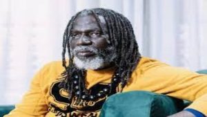 Tiken Jah Fakoly, de son vrai nom Doumbia Moussa Fakoly, l'auteur-compositeur-interprète et chanteur reggae ivoirien tiendra une conférence de presse le dimanche 14 novembre 2022