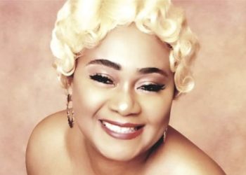 Alla Yolande Aménan dit Savan Alla a sorti un single intitulé "Je cherche quelqu'un qui va m'aimer’’