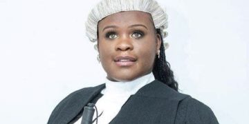 Jessica Inaba, une congolaise d’origine, est devenue la première avocate noire et aveugle de Grande Bretagne