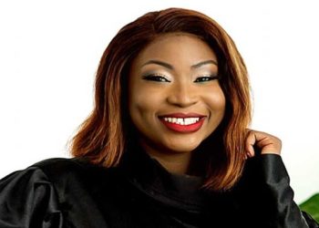 L’actrice productrice cinéma Kadhy Touré de la Côte d’Ivoire, a été élue meilleure actrice Africaine série TV pour son rôle dans la série ''Les larmes de l'amour'' de Bleu Brigitte et Mello Andy