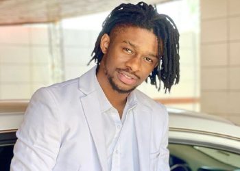 KS Bloom, lauréat du Primud d’or 2022 affirme avoir été battu dans la nuit du jeudi 10 au vendredi 11 novembre 2022 pendant plusieurs heures par des policiers sénégalais à l’aéroport de Dakar