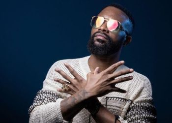 Le mercredi 16 novembre 2022, l’artiste chanteur congolais Fally Ipupa a été intronisé par les autorités coutumières ‘’Anamongo’’