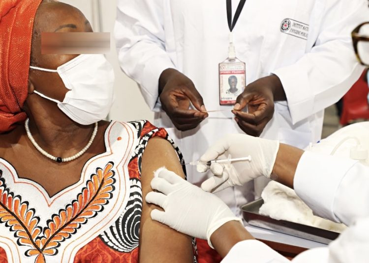 Campagne de vaccination contre la covid-19 et de sensibilisation