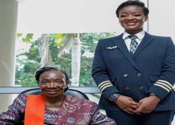 Aya Gertrude Konan est la première femme ivoirienne formée par Air Côte d'Ivoire