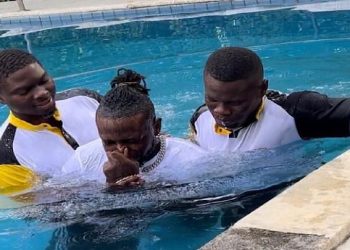 Fanicko fait son baptême