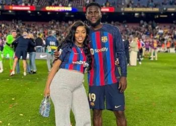 Le footballeur international ivoirien Franck Yannick Kessié et son épouse