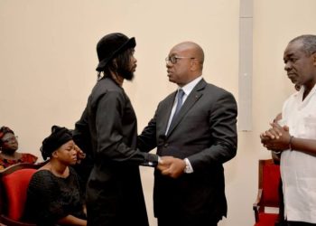 Idriss Diallo aux cotés de Gervinho