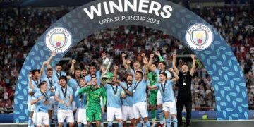 Manchester City remporte le trophée