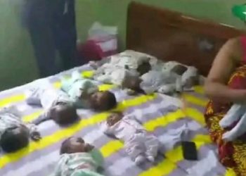 Une femme donne naissance à 9 bébés