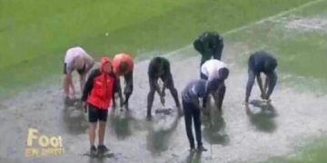 Le stade d'Ébimpé inondé