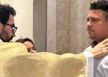 Ronaldo reçoit son baptême