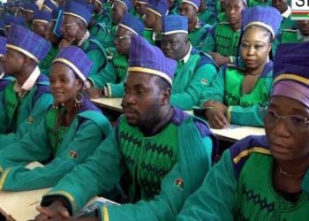 Les toges en Faso Dan Fani portées désormais par pour les enseignants et les chercheurs des universités publiques