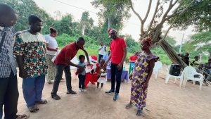 André Silver Konan offre un arbre de Noël à 2500 enfants