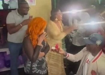 Molare demande sa chérie Raftna en mariage