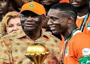 Alassane Ouattara récompense les champions de la CAN