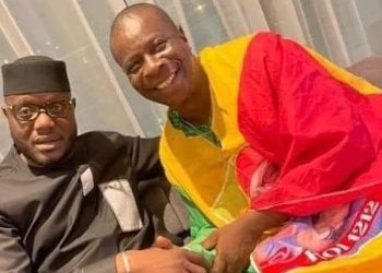 Le Père Daloa et la Roi 12 12