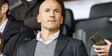 Le directeur général de l'Ajax Amsterdam suspendu