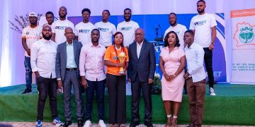 1XBET reçoit le trophée de la CAN 2023