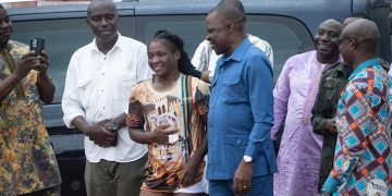 Amadou Koné a présidé les phases finales du tournoi sous régional de lutte traditionnelle