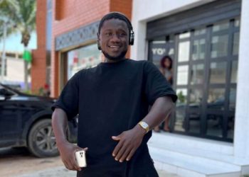 Le web humoriste Léandre Hogou