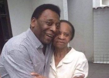 Pelé et sa mère, Celeste Arantes