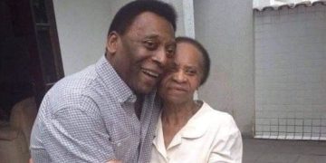 Pelé et sa mère, Celeste Arantes