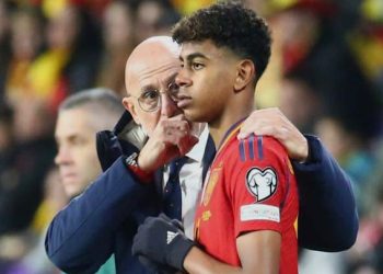 Lamine Yamal et son entraîneur