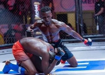 L'Ivoirien Kouakou Zakaria bat son adversaire du malien lors de la finale de l’African MMA League