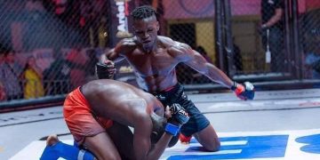 L'Ivoirien Kouakou Zakaria bat son adversaire du malien lors de la finale de l’African MMA League