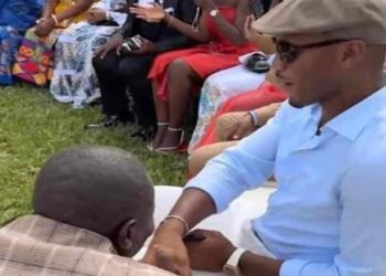 Lo Père Daloa et Didier Drogba