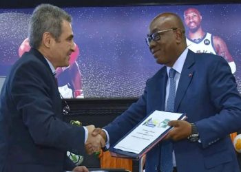 La Fédération ivoirienne de Football (FIF) et les Supermarchés Chic Shop ont officialisé, ce lundi 16 septembre 2024, la reconduction de leur partenariat