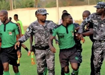 Le Stade Henri Konan Bédié d'Abengourou a été le théâtre d’un incident inhabituel lors de la 6e journée du championnat de Ligue 2