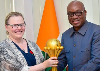 Le président de la FIF reçoit en audience l'Ambassadrice du Royaume-Uni