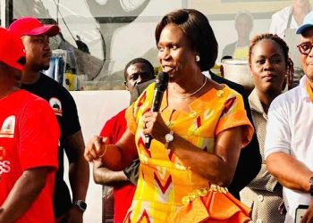 Simone Gbagbo apporte son soutien à Zeinab Bancé