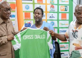 Le jeudi 2 janvier 2025, le siège de la Fédération Ivoirienne de Football (FIF) a accueilli des figures emblématiques du football ivoirien