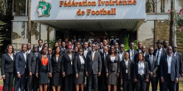 La Fédération Ivoirienne de Football (FIF) amorce l’année 2025 sous le signe du renouveau et de la rigueur, grâce aux initiatives du Directeur Exécutif, Armand Désiré Gohourou