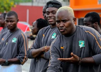 Alain Traoré et l’humoriste Le Magnific en formation