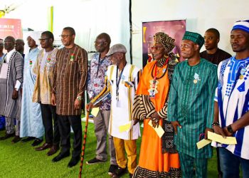 12 cinéastes africains décorés pour leur contribution au 7e art