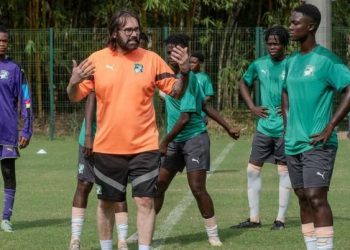 l'équipe nationale féminine de football a effectué sa première séance d'entraînement sous la direction de son nouveau sélectionneur, Reynald Pedros
