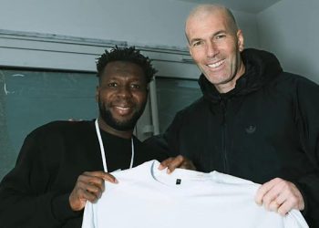 Abdoul Titi Koné, ancien pensionnaire de l’académie Jean-Marc Guillou et figure montante du football freestyle, a récemment eu l’honneur de rencontrer l’illustre Zinedine Zidane