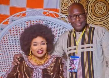 Oumou Sangaré pleure le décès de Souleymane Sidibé