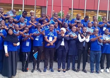 Les 14 et 15 avril 2025, la Fédération Ivoirienne de Football (FIF) et la FIFA ont organisé un séminaire de formation à l’intention des 16 clubs de Ligue 1