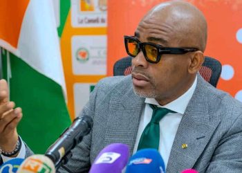 Le mardi 20 mai 2025, la Commission Centrale des Arbitres (CCA) de la Fédération Ivoirienne de Football (FIF) a tenu sa conférence de clôture de saison au siège de l’institution à Abidjan