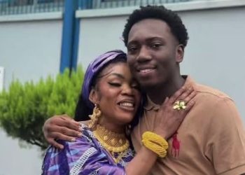 Mohamed et sa mère Affou Kéïta