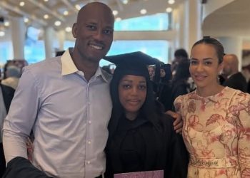 La fille de la légende ivoirienne du football, Didier Drogba, a obtenu avec succès son diplôme en Business Management