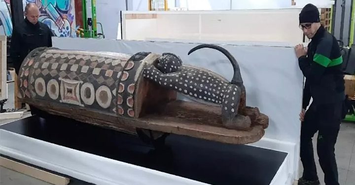 Le tambour parleur Djidji Ayôkwé